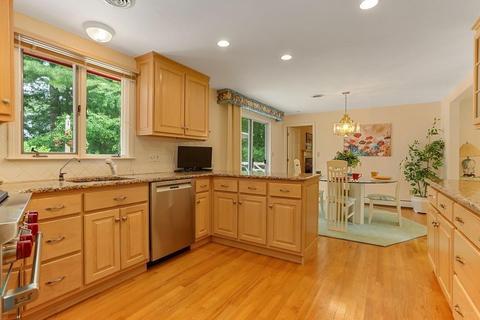 45 Holly Point Rd, Barnstable, MA 02632 photo 9