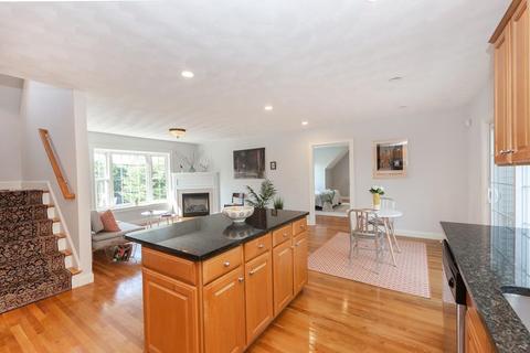 9 Bateman Ct #B, Wakefield, MA 01880 photo 3