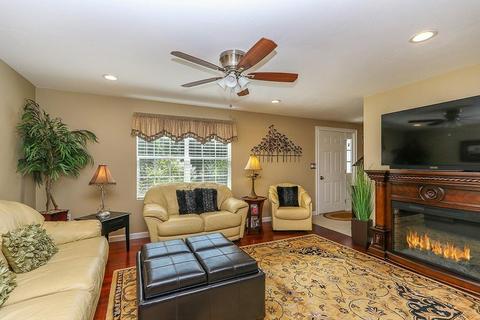 7 Heritage Path, Millis, MA 02054 photo 6