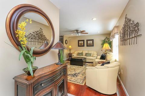 7 Heritage Path, Millis, MA 02054 photo 4