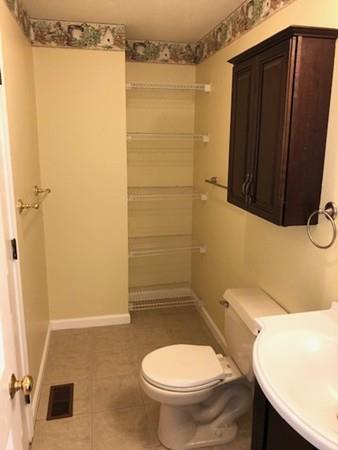 37 Ledgecrest Dr, Worcester, MA 01603 photo 9