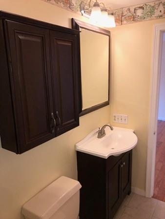 37 Ledgecrest Dr, Worcester, MA 01603 photo 10