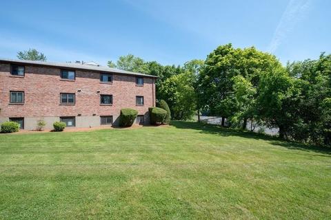 34 Bayview Ter #9, Danvers, MA 01923 photo 2