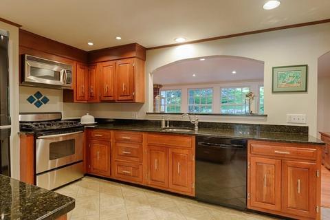 19 Thackeray Rd, Wellesley, MA 02481 photo 6