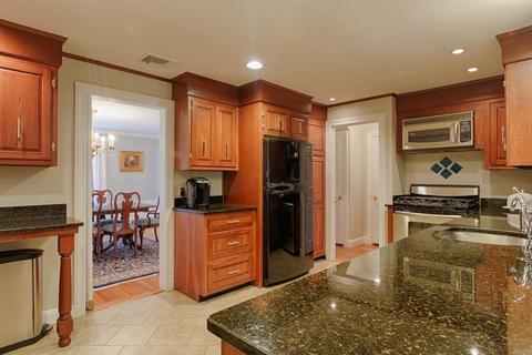 19 Thackeray Rd, Wellesley, MA 02481 photo 7