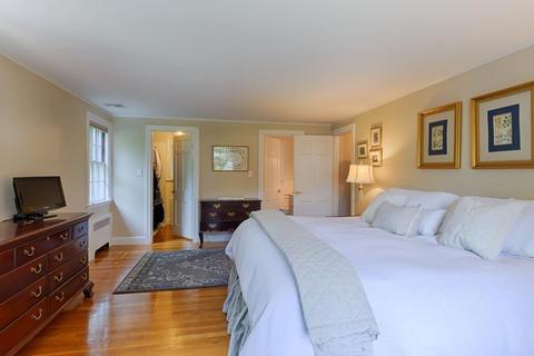 19 Thackeray Rd, Wellesley, MA 02481 photo 12