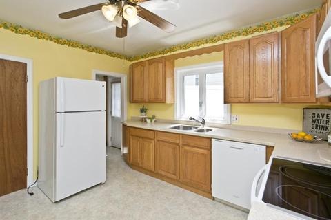 3 Bradford Ter, Everett, MA 02149 photo 12