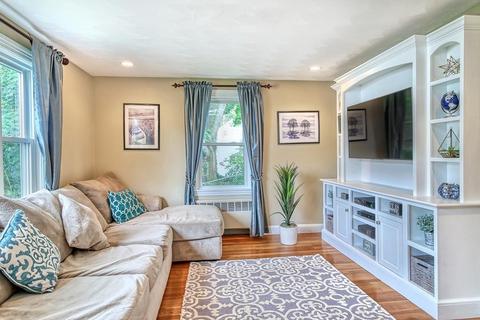 11 Juniper Ter, Dedham, MA 02026 photo 4