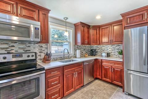 11 Juniper Ter, Dedham, MA 02026 photo 6