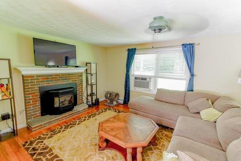 351 W Sutton Rd, Sutton, MA 01590 photo 4