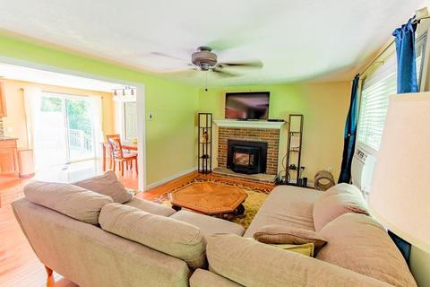 351 W Sutton Rd, Sutton, MA 01590 photo 3