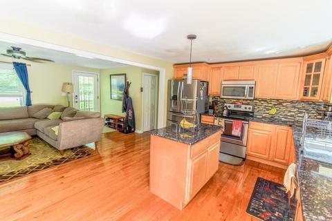 351 W Sutton Rd, Sutton, MA 01590 photo 6