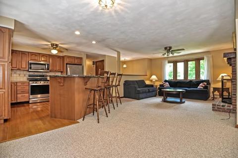 571 Ware, Mansfield, MA 02048 photo 11