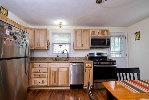 71 Tulsa St, Springfield, MA 01118 photo 5
