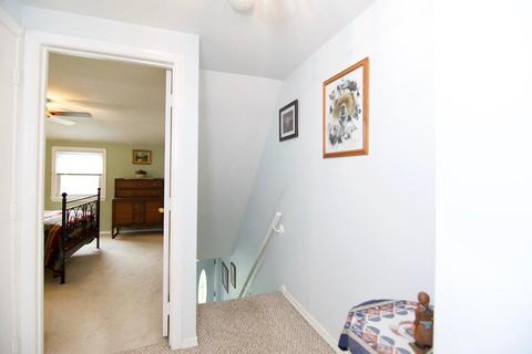 71 Tulsa St, Springfield, MA 01118 photo 15