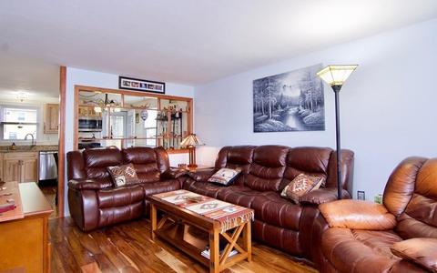 71 Tulsa St, Springfield, MA 01118 photo 9