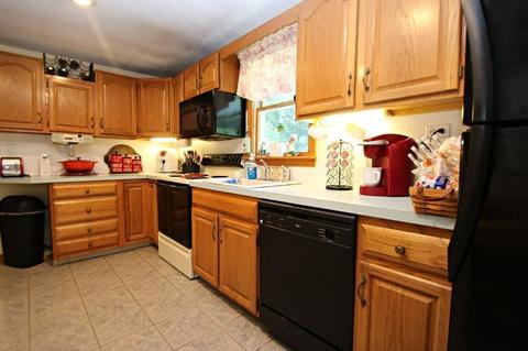 39 Thurlow St, Georgetown, MA 01833 photo 6
