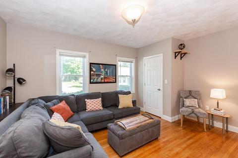 7 Pine St, Stoneham, MA 02180 photo 5