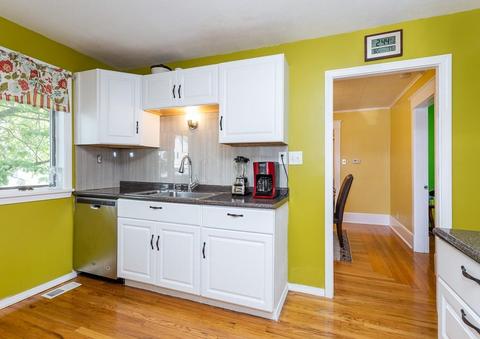 155 Eddy St, Springfield, MA 01104 photo 12