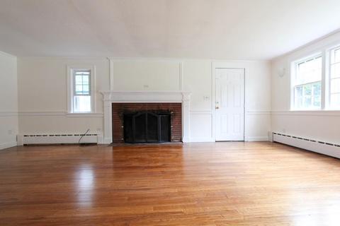 84 Main St, Mashpee, MA 02649 photo 8