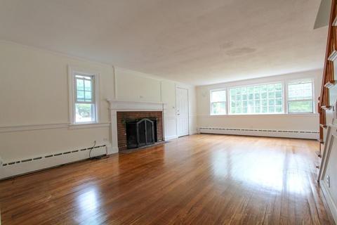 84 Main St, Mashpee, MA 02649 photo 12