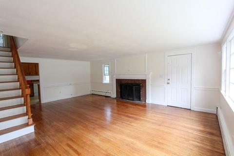 84 Main St, Mashpee, MA 02649 photo 7