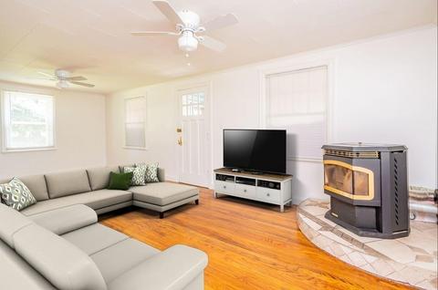 27 Glenmore St, Springfield, MA 01129 photo 12
