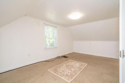 27 Glenmore St, Springfield, MA 01129 photo 18