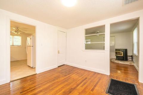 27 Glenmore St, Springfield, MA 01129 photo 13