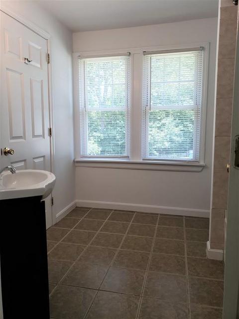 65 Beverly Ln, Springfield, MA 01151 photo 12