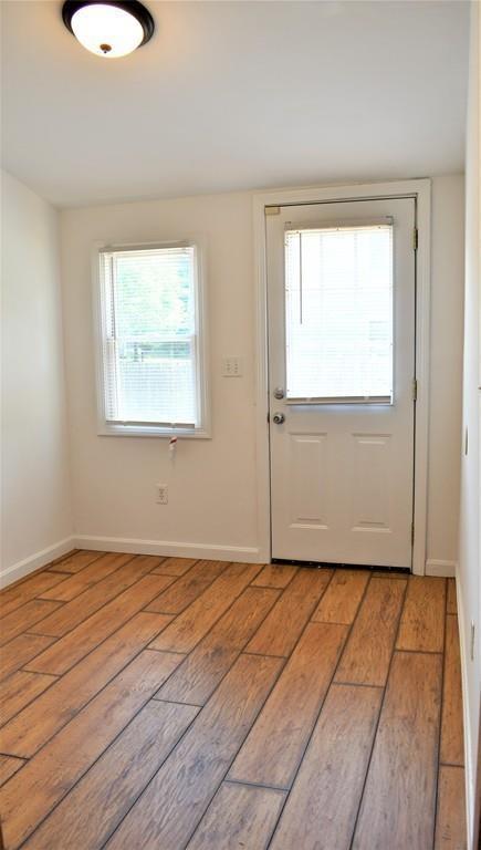 65 Beverly Ln, Springfield, MA 01151 photo 8