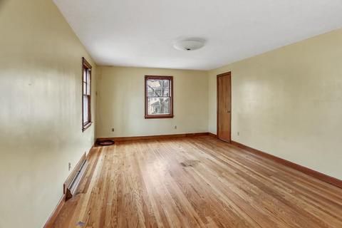 146 Draper St, Springfield, MA 01108 photo 17