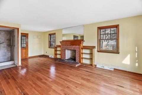 146 Draper St, Springfield, MA 01108 photo 8
