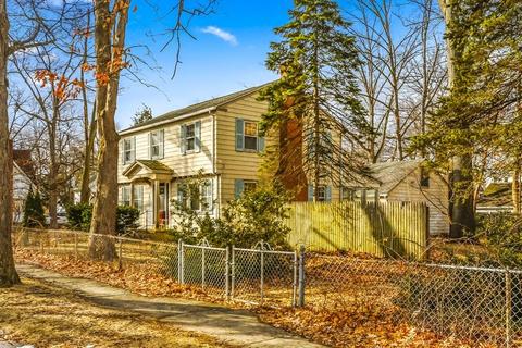 146 Draper St, Springfield, MA 01108 photo 3