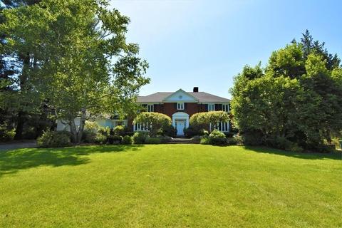 46 Wildwood Dr, Needham, MA 02492 photo 5