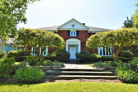 46 Wildwood Dr, Needham, MA 02492 photo 4