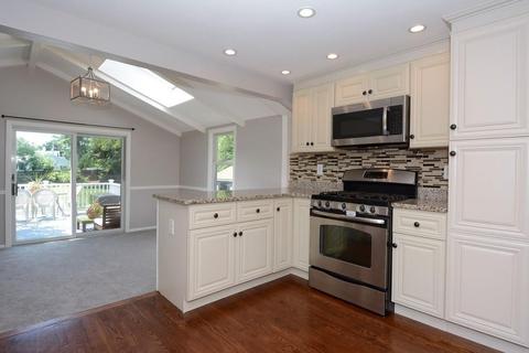 14 Clark St, Danvers, MA 01923 photo 9