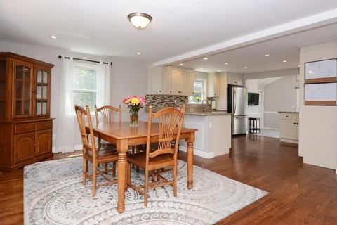 14 Clark St, Danvers, MA 01923 photo 5