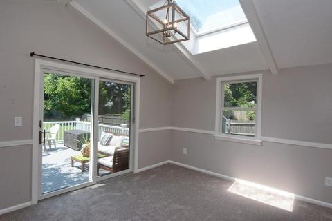 14 Clark St, Danvers, MA 01923 photo 12