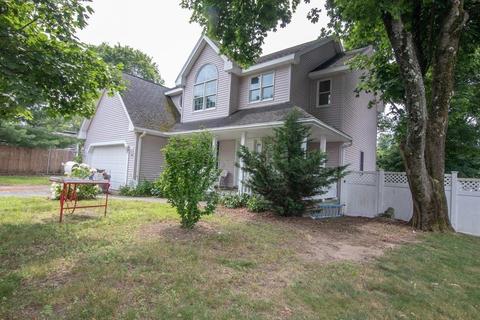31 Harding Ter, Dedham, MA 02026 photo 2