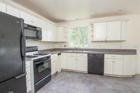31 Harding Ter, Dedham, MA 02026 photo 8