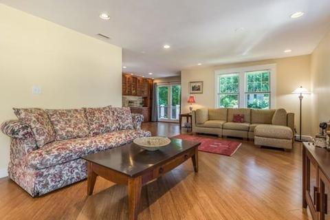 28 Lothrop St, Beverly, MA 01915 photo 16