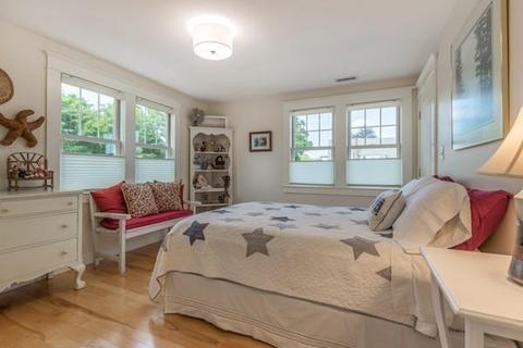 28 Lothrop St, Beverly, MA 01915 photo 26