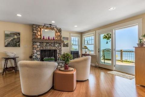 28 Lothrop St, Beverly, MA 01915 photo 9
