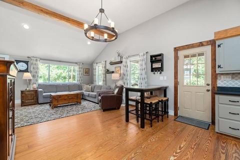 83 Elm St, Upton, MA 01568 photo 9