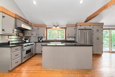 83 Elm St, Upton, MA 01568 photo 3