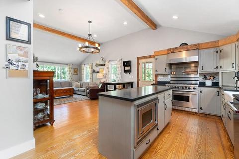 83 Elm St, Upton, MA 01568 photo 2