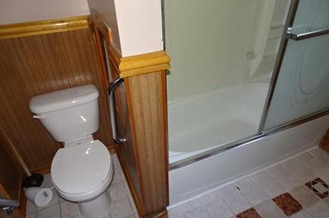 126 Jasper St, Springfield, MA 01109 photo 9