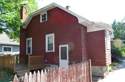 126 Jasper St, Springfield, MA 01109 photo 2