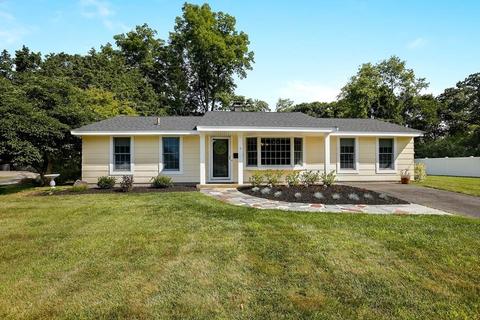 7 Perkins Rd, Danvers, MA 01923 photo 1